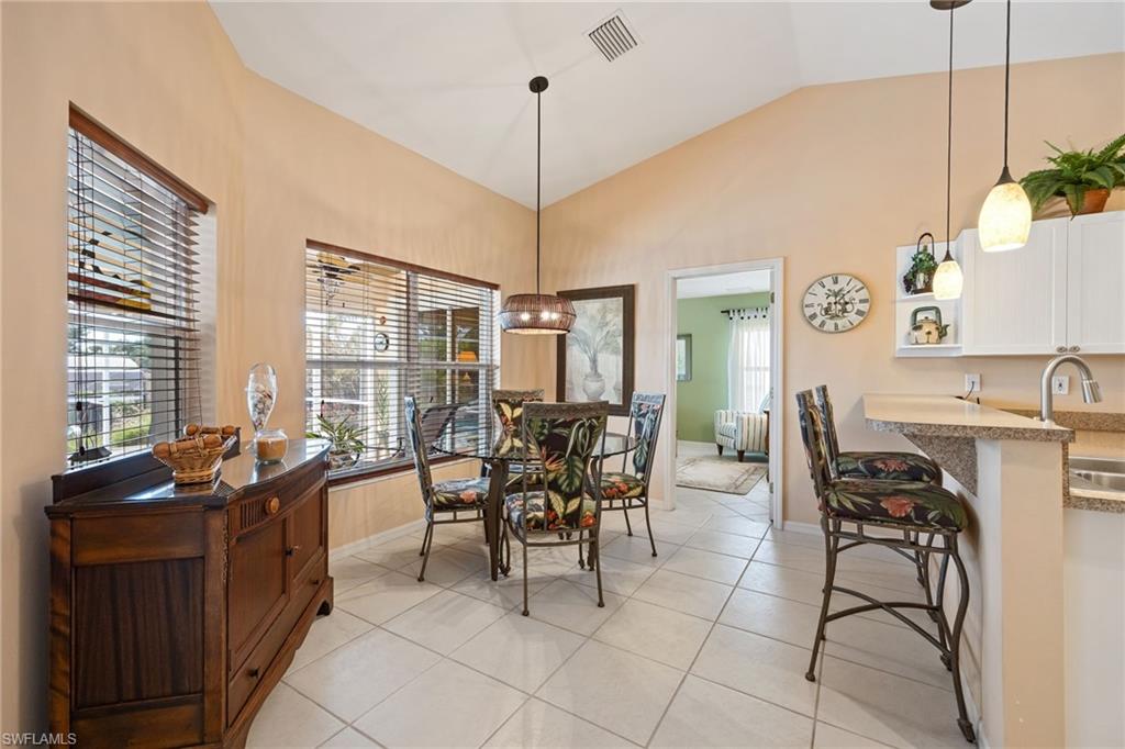 CHARLOTTE SHORES - Residential