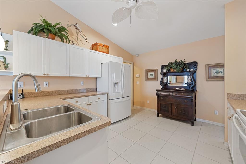 CHARLOTTE SHORES - Residential