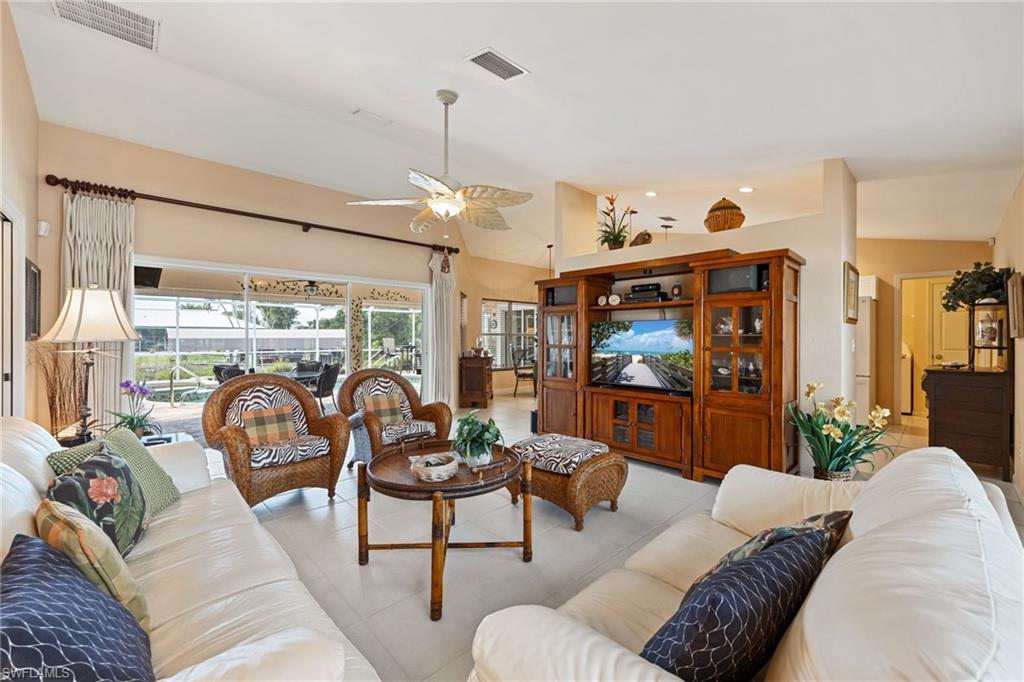 CHARLOTTE SHORES - Residential