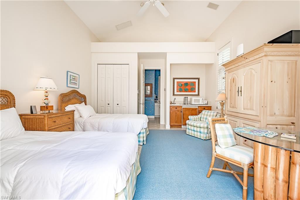 ISLE VERDE - Residential