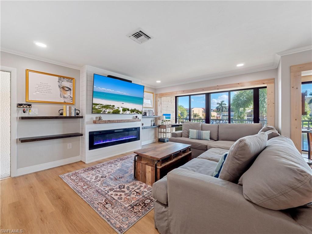 ANNA MARIA - Residential