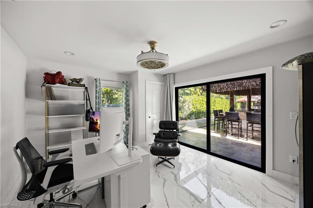 OAKES ESTATES - Residential Lease