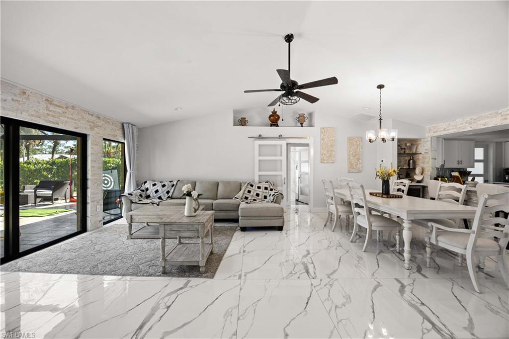 OAKES ESTATES - Residential Lease