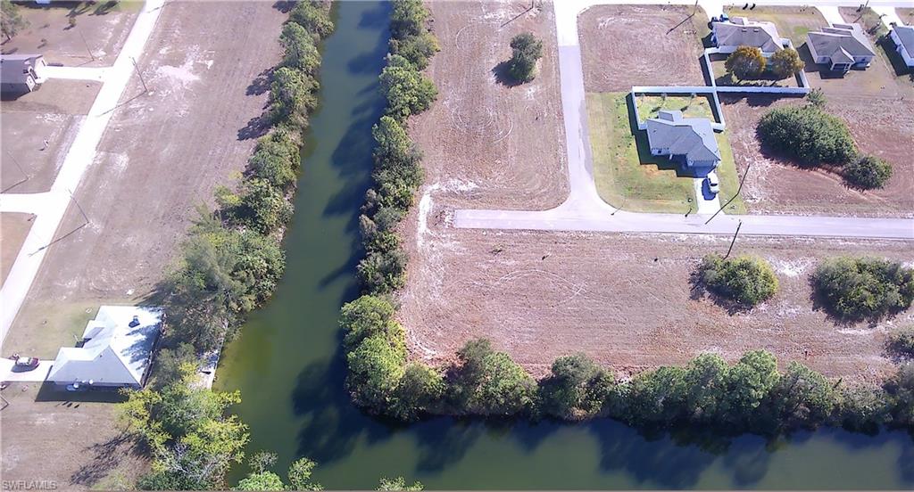 CAPE CORAL - Land