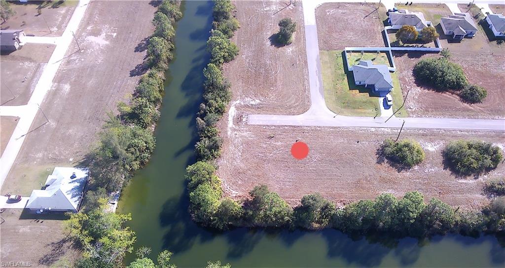 CAPE CORAL - Land