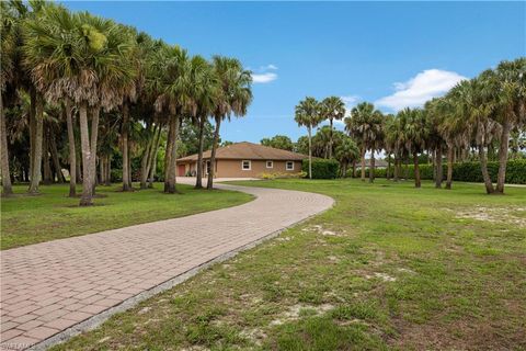 A home in NAPLES