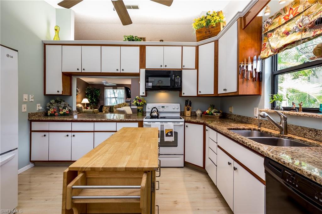 ISLAND PARK VILLAGE - Residential