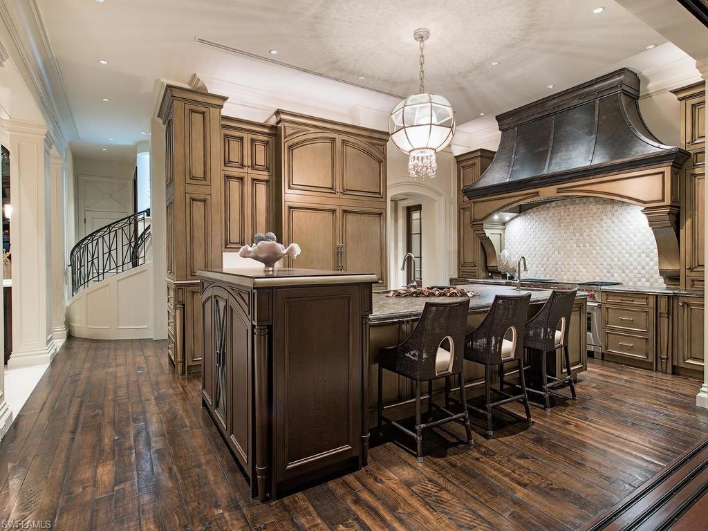 OLDE NAPLES - Residential