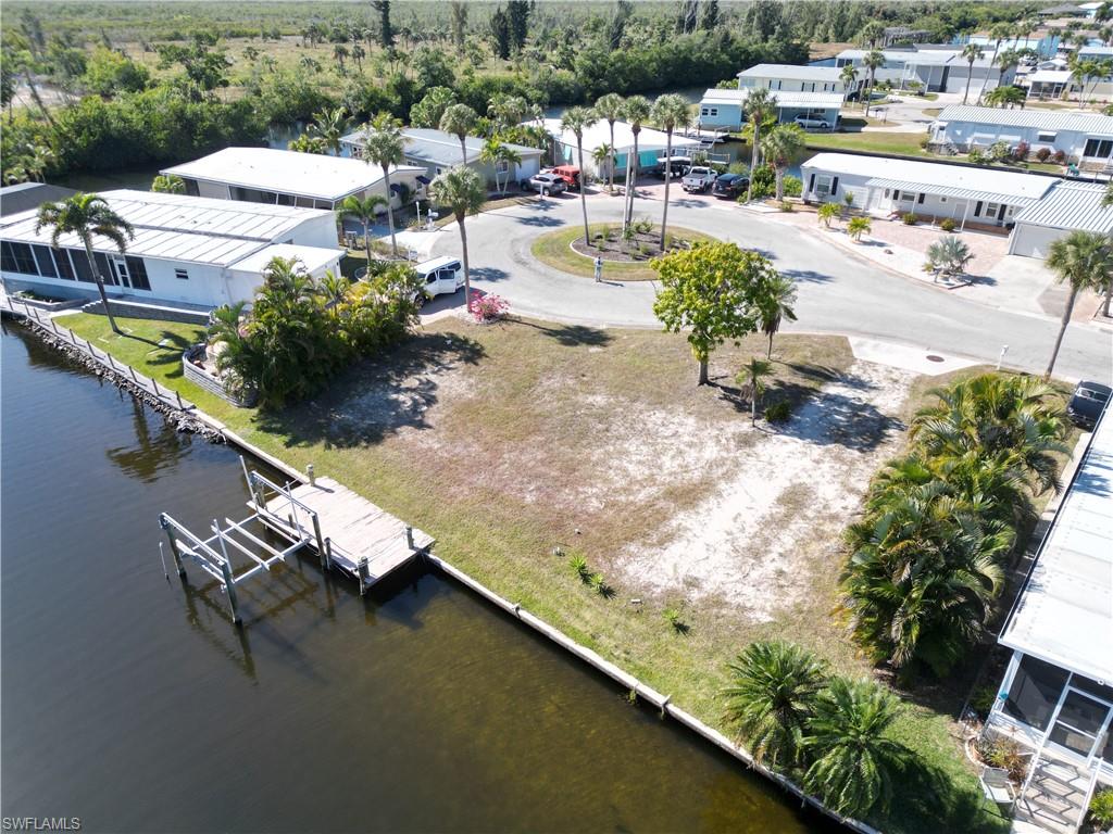 BAYSIDE ESTATES - Land