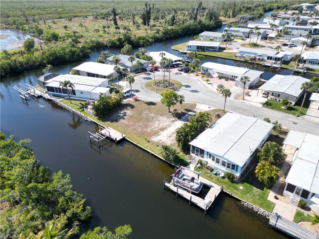 BAYSIDE ESTATES - Land