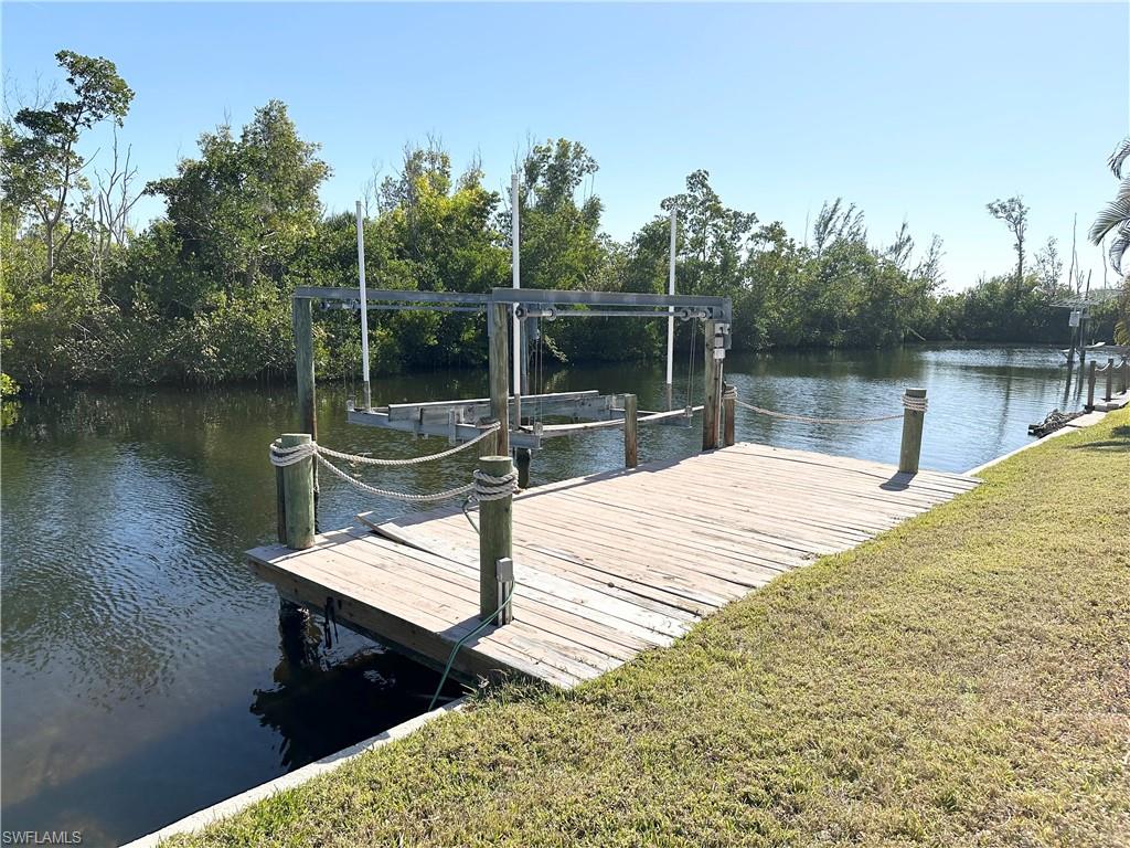 BAYSIDE ESTATES - Land