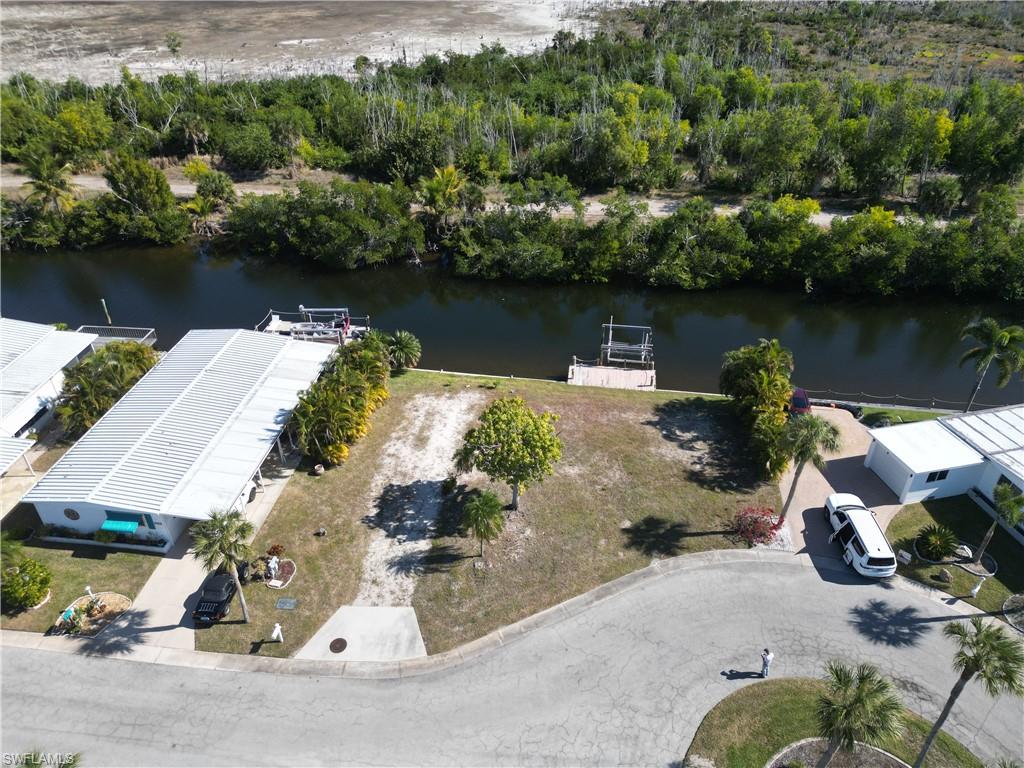 BAYSIDE ESTATES - Land