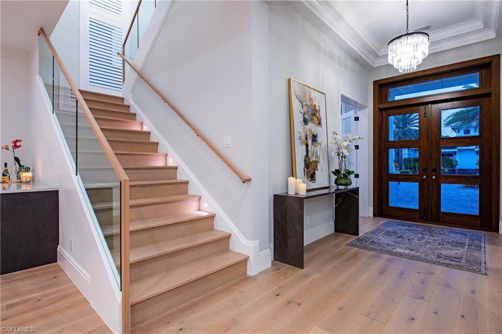 WINDWARD ISLE - Residential