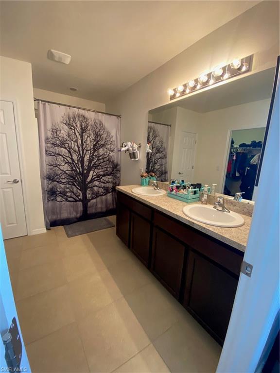 ENTRADA - Residential