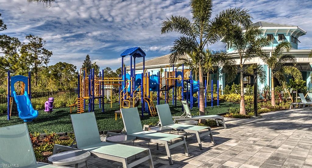 ENTRADA - Residential