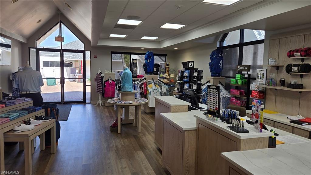 KELLY GREENS - Residential