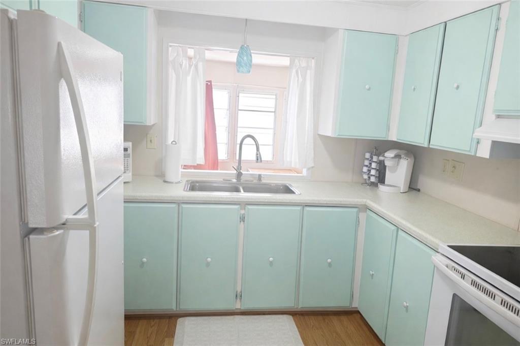 IMPERIAL HARBOR - Residential