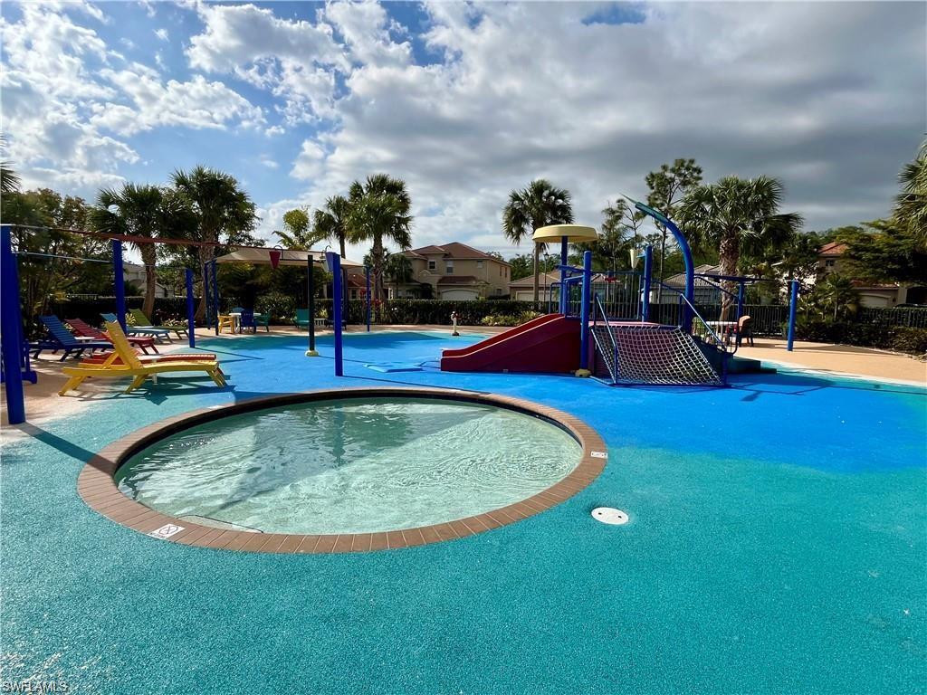 BOTANICA LAKES - Residential