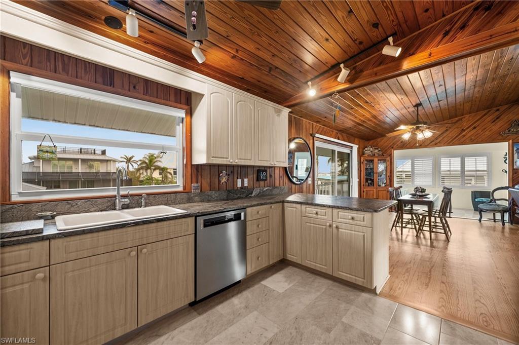 PINE ISLAND SHORES UNIT 9 - Residential