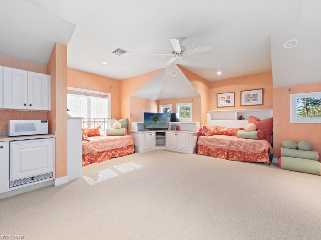 SPRING RIDGE - Residential