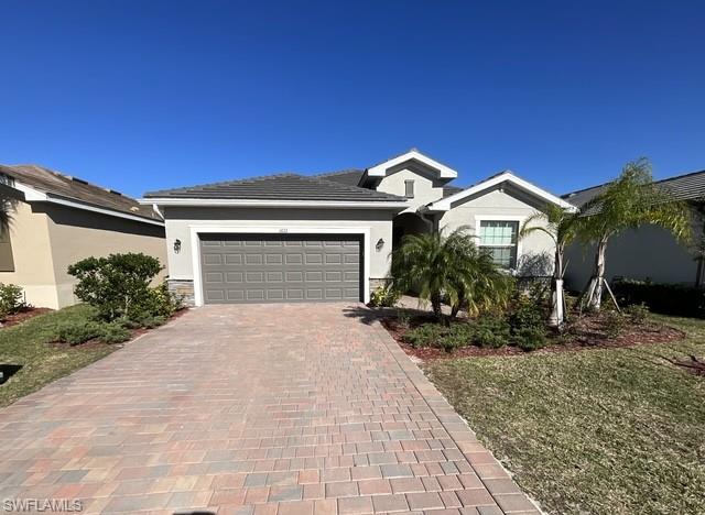 HAMPTON LAKES - Residential Lease