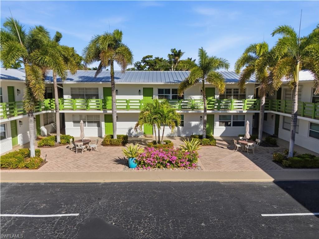 Photo of 975 9th AVE S #11, NAPLES, FL 34102 (MLS # 225079992)