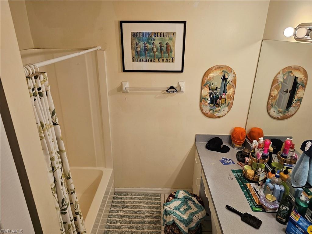 SAN CARLOS PARK - Residential