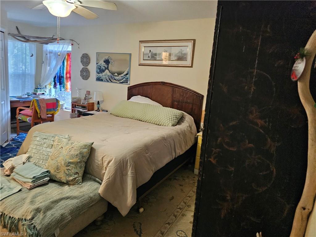 SAN CARLOS PARK - Residential