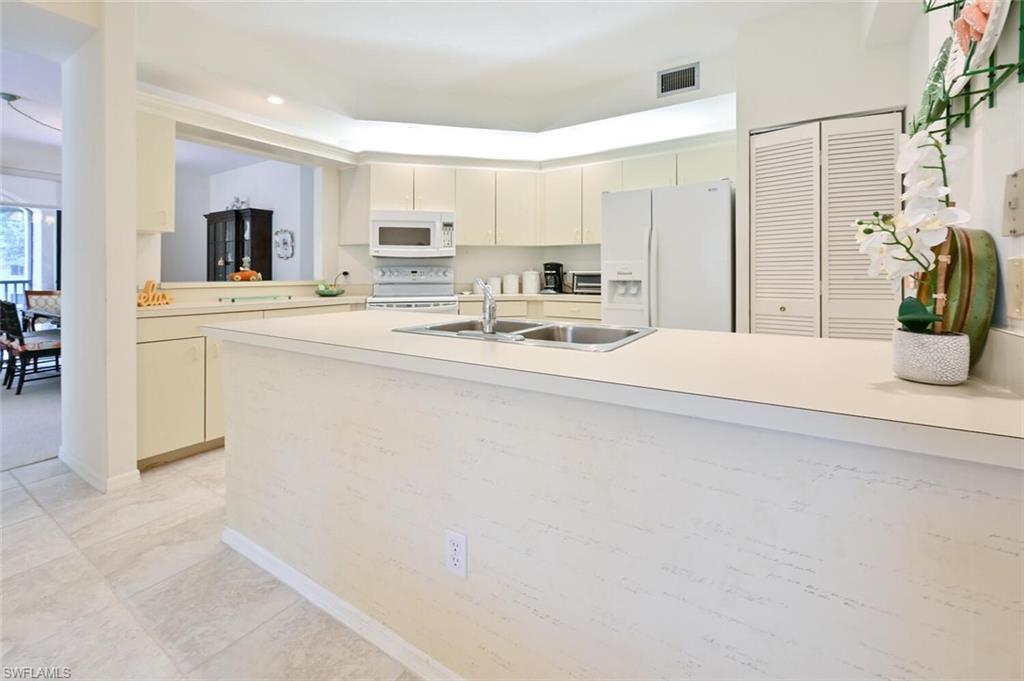 VALENCIA AT PELICAN BAY - Residential