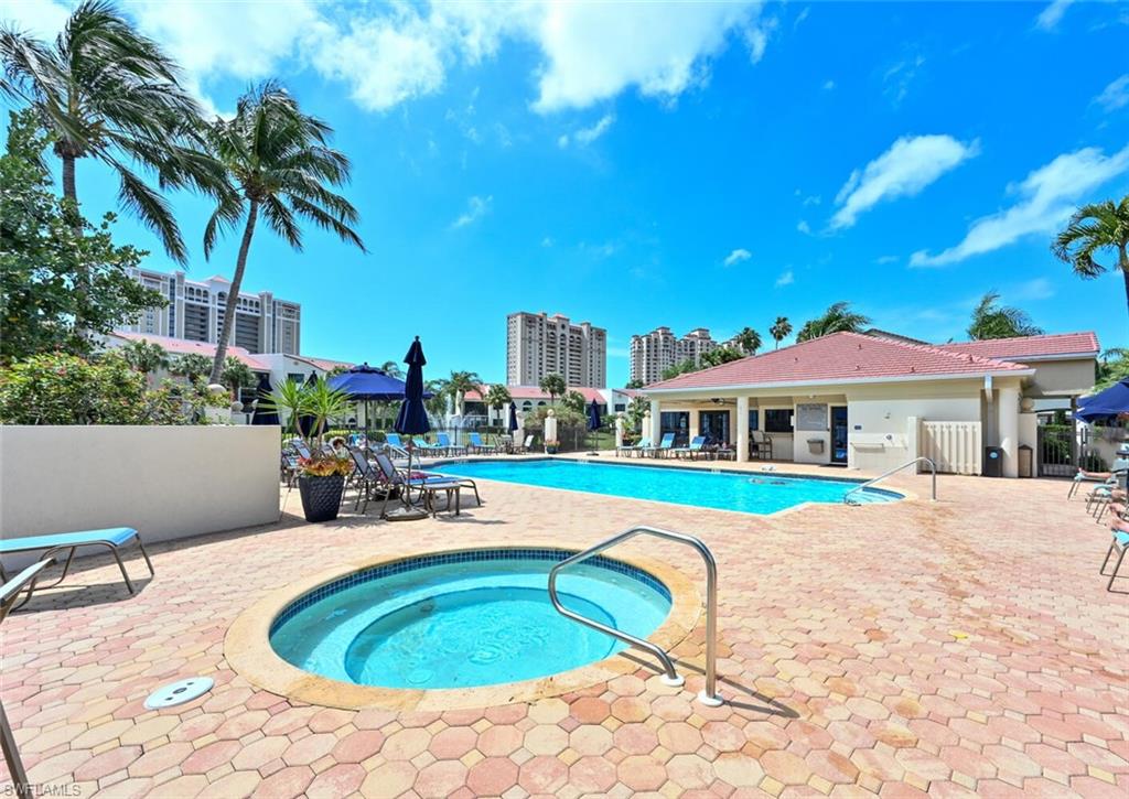 VALENCIA AT PELICAN BAY - Residential