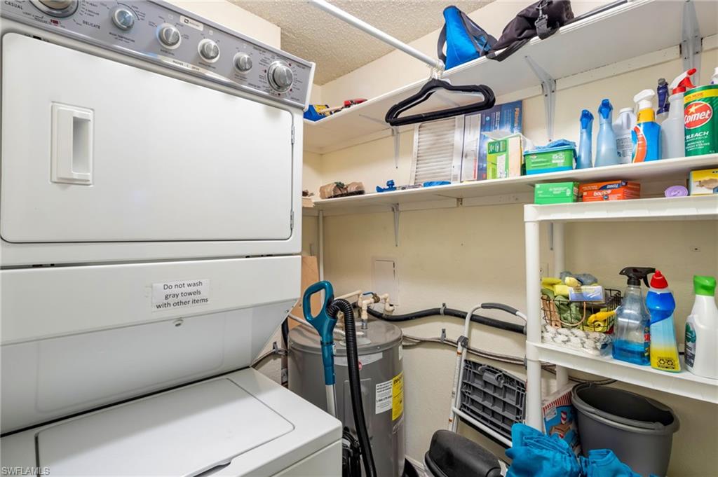 VENETIAN PALMS - Residential