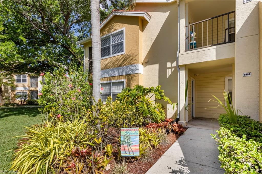 VENETIAN PALMS - Residential