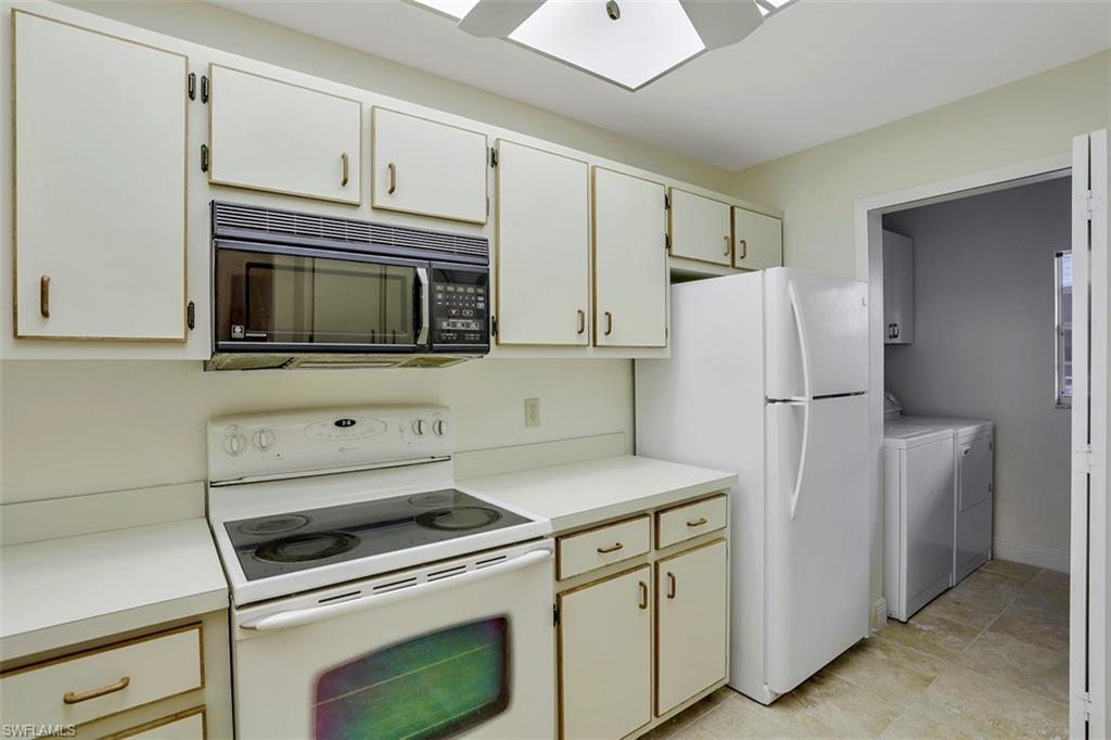 SUMMERLIN TRACE CONDO - Residential