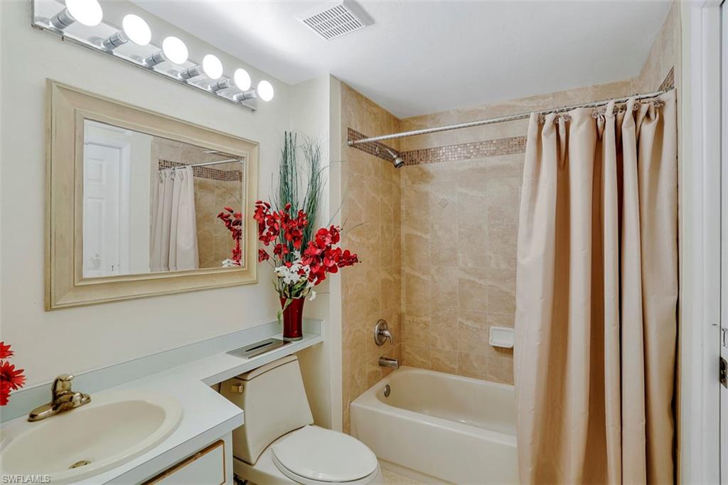 SUMMERLIN TRACE CONDO - Residential