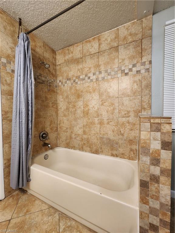 LAKEWOOD - Residential Lease