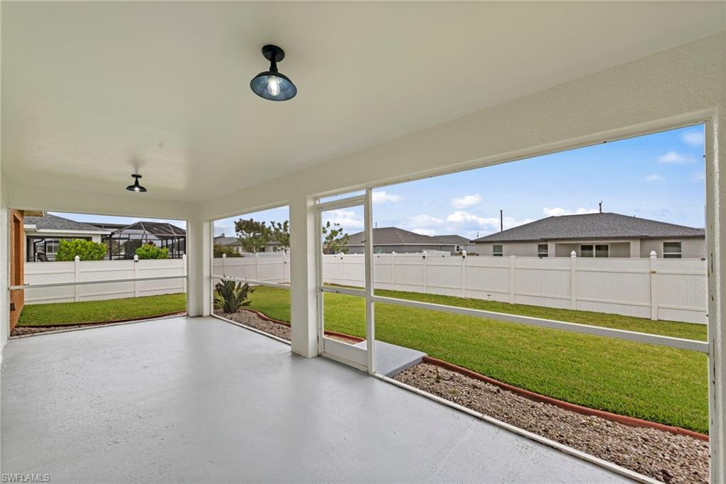 CAPE CORAL - Residential