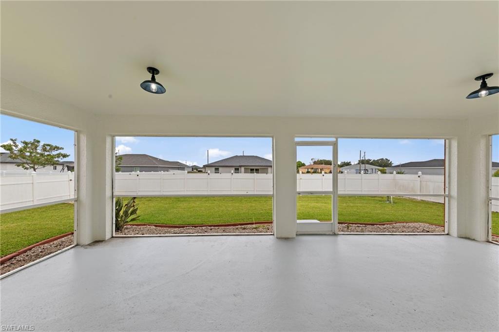 CAPE CORAL - Residential