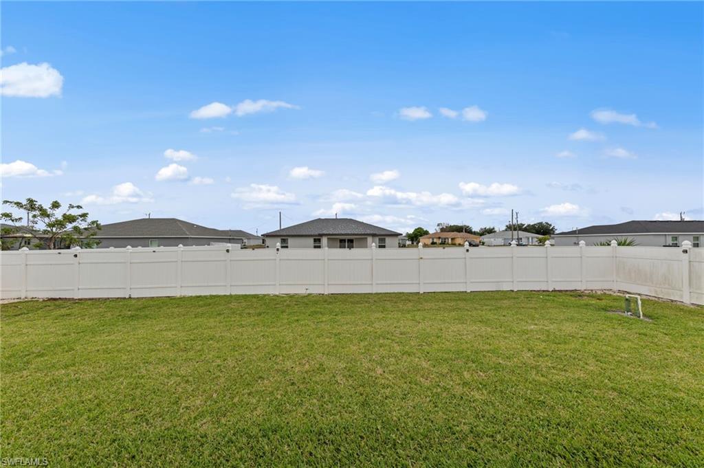 CAPE CORAL - Residential