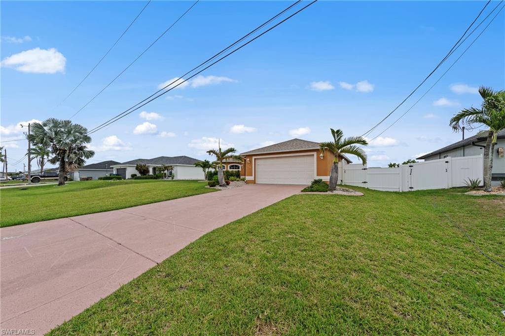 CAPE CORAL - Residential