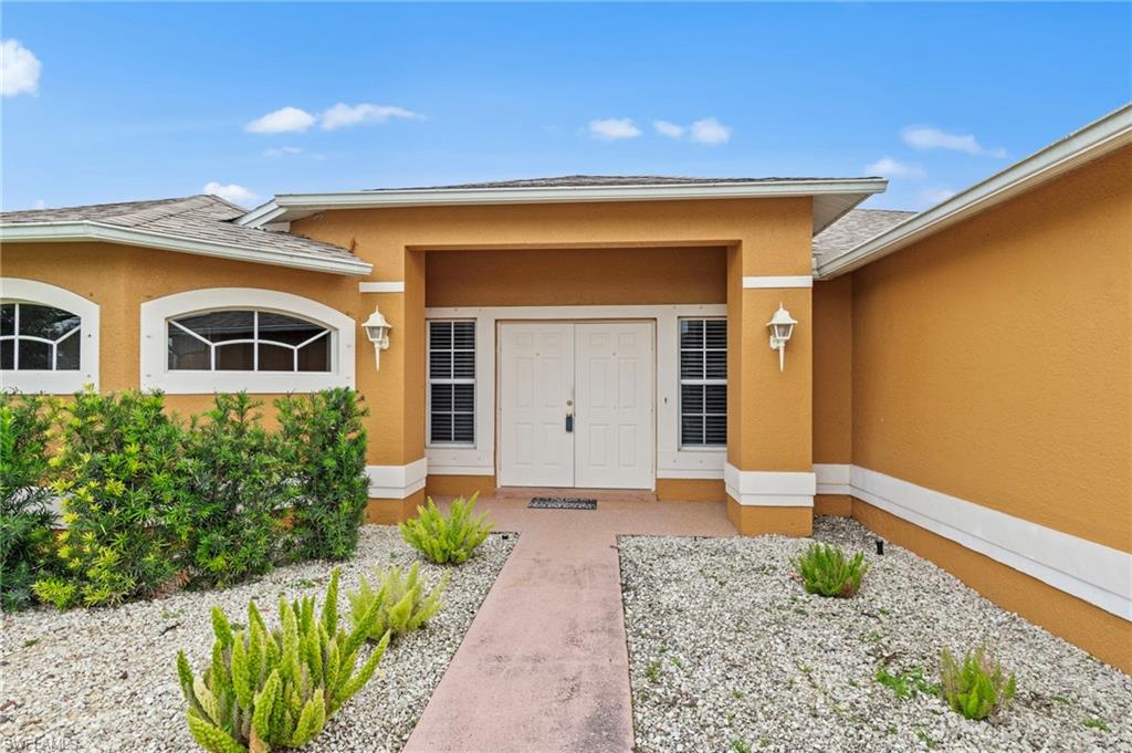 CAPE CORAL - Residential