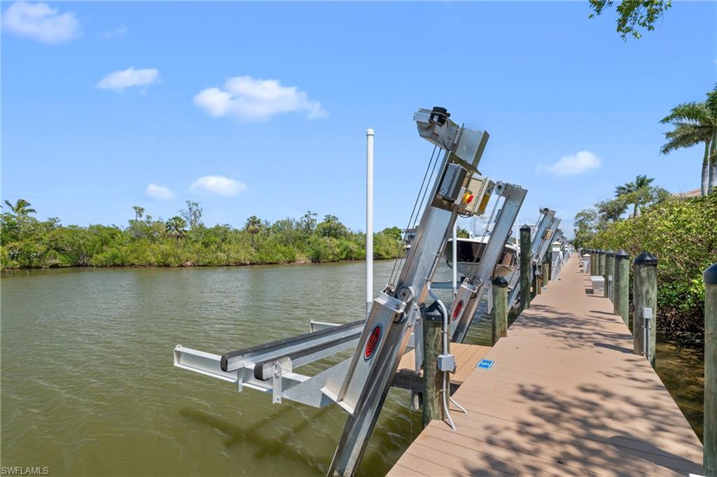 REGATTA LANDING - Residential