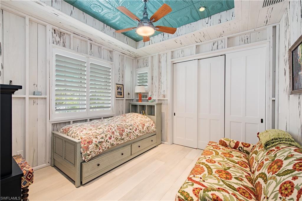 AQUALANE SHORES - Residential