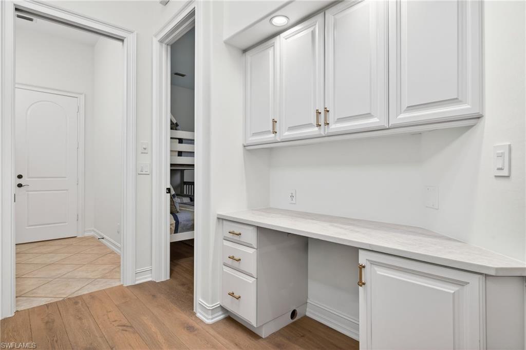 SPYGLASS POINTE - Residential Lease