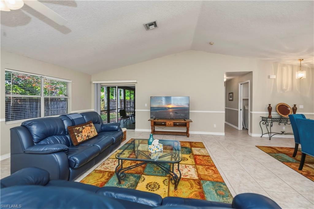 PINE HAMMOCK - Residential