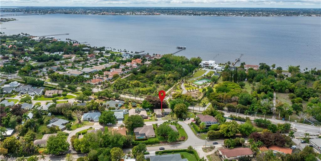 PINE HAMMOCK - Residential