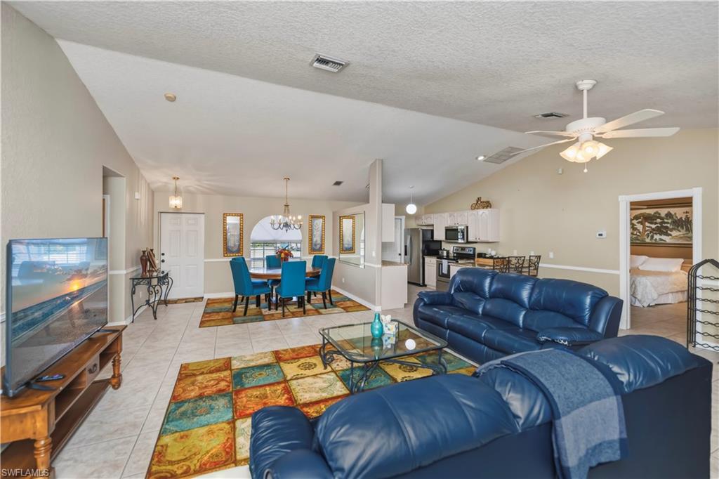 PINE HAMMOCK - Residential