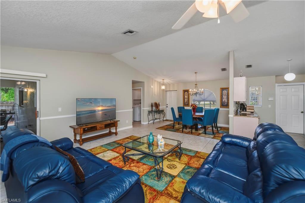 PINE HAMMOCK - Residential