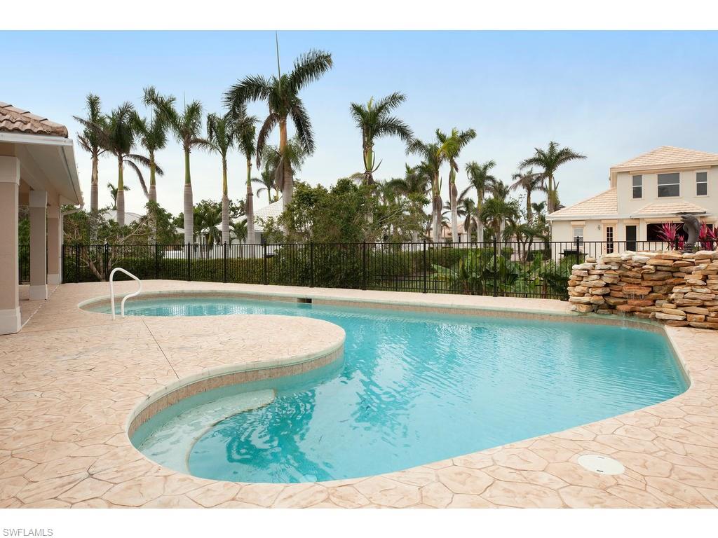 MARCO BEACH - Residential