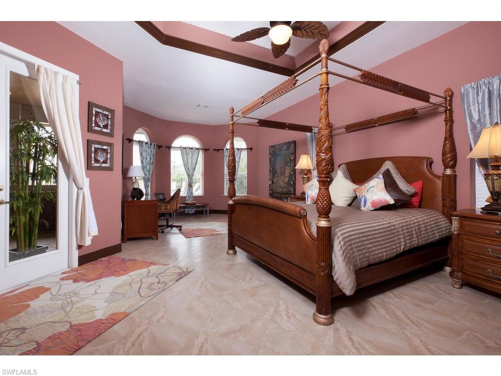 MARCO BEACH - Residential