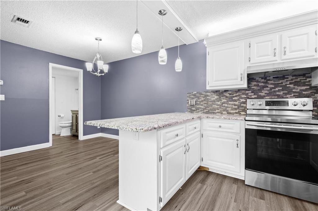 PARKWOODS TOWNHOUSE COMMUNITY - Residential